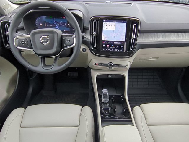 New 2026 Volvo XC40 B5 Plus w/ Protection Package Premier AWD/4WD image 10