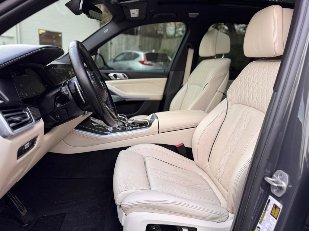 Used 2022 BMW X5 M50i w/ Executive Package AWD/4WD image 20