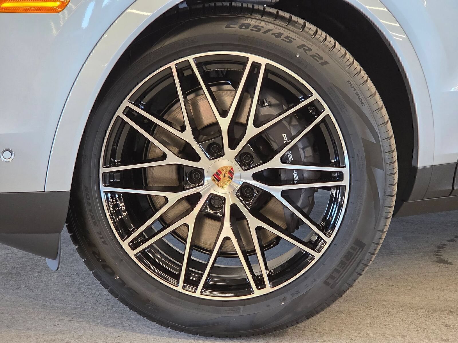 Certified 2026 Porsche Cayenne AWD/4WD image 23