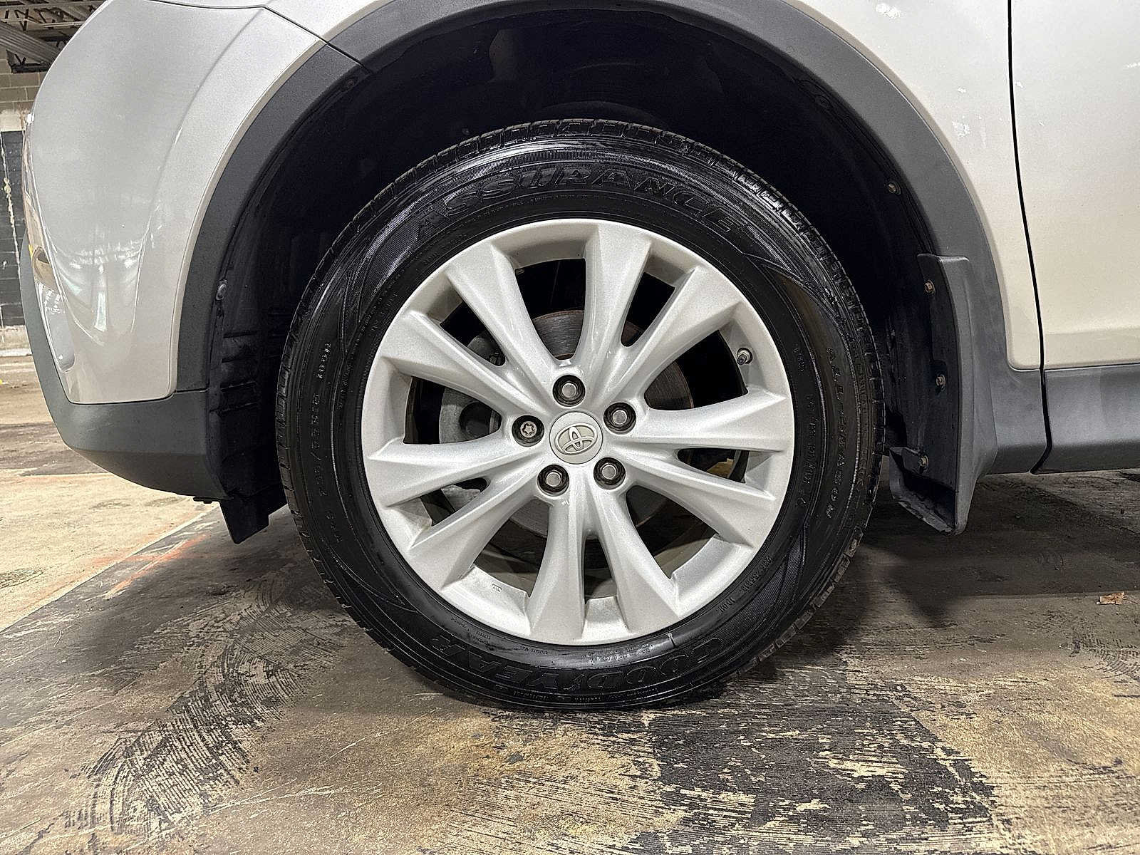 Used 2015 Toyota RAV4 Limited AWD/4WD image 10