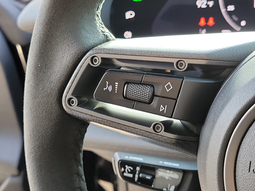Certified 2025 Porsche Taycan 4S AWD/4WD image 36