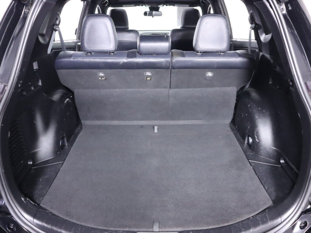 Used 2017 Toyota RAV4 SE AWD/4WD image 33