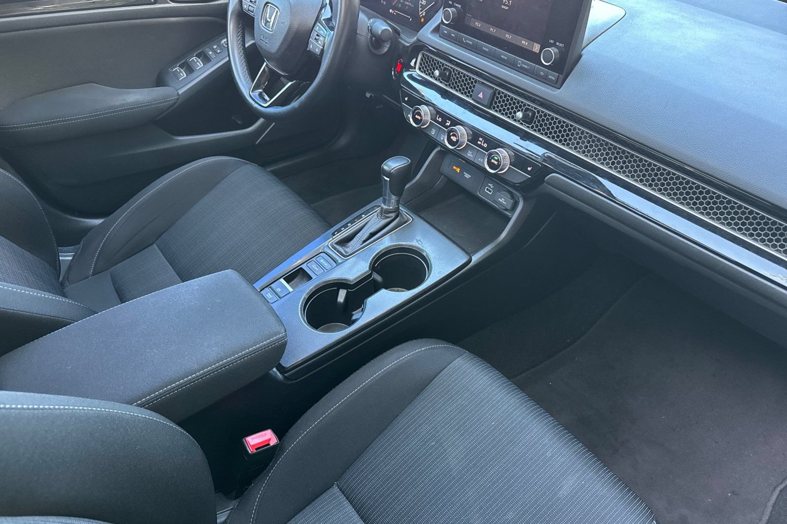 Used 2023 Honda Civic EX image 18