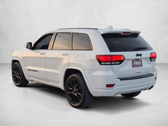 Used 2018 Jeep Grand Cherokee Altitude RWD image 8