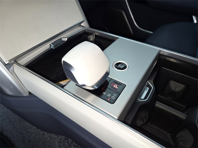 Certified 2024 Land Rover Range Rover SV image 23