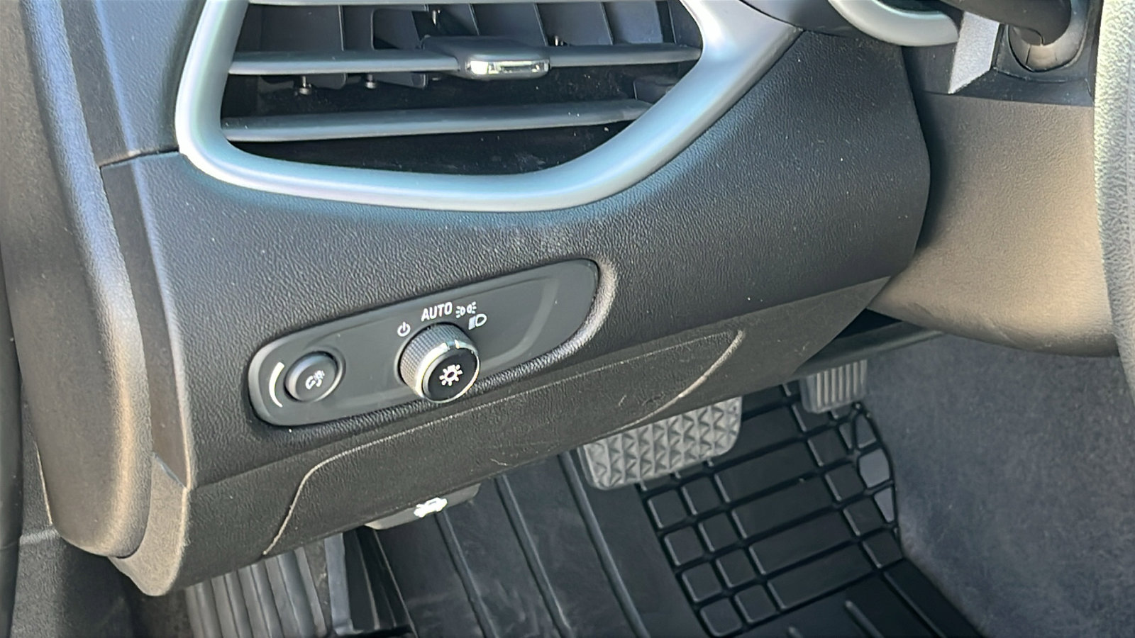 Certified 2023 Chevrolet Malibu LT image 13