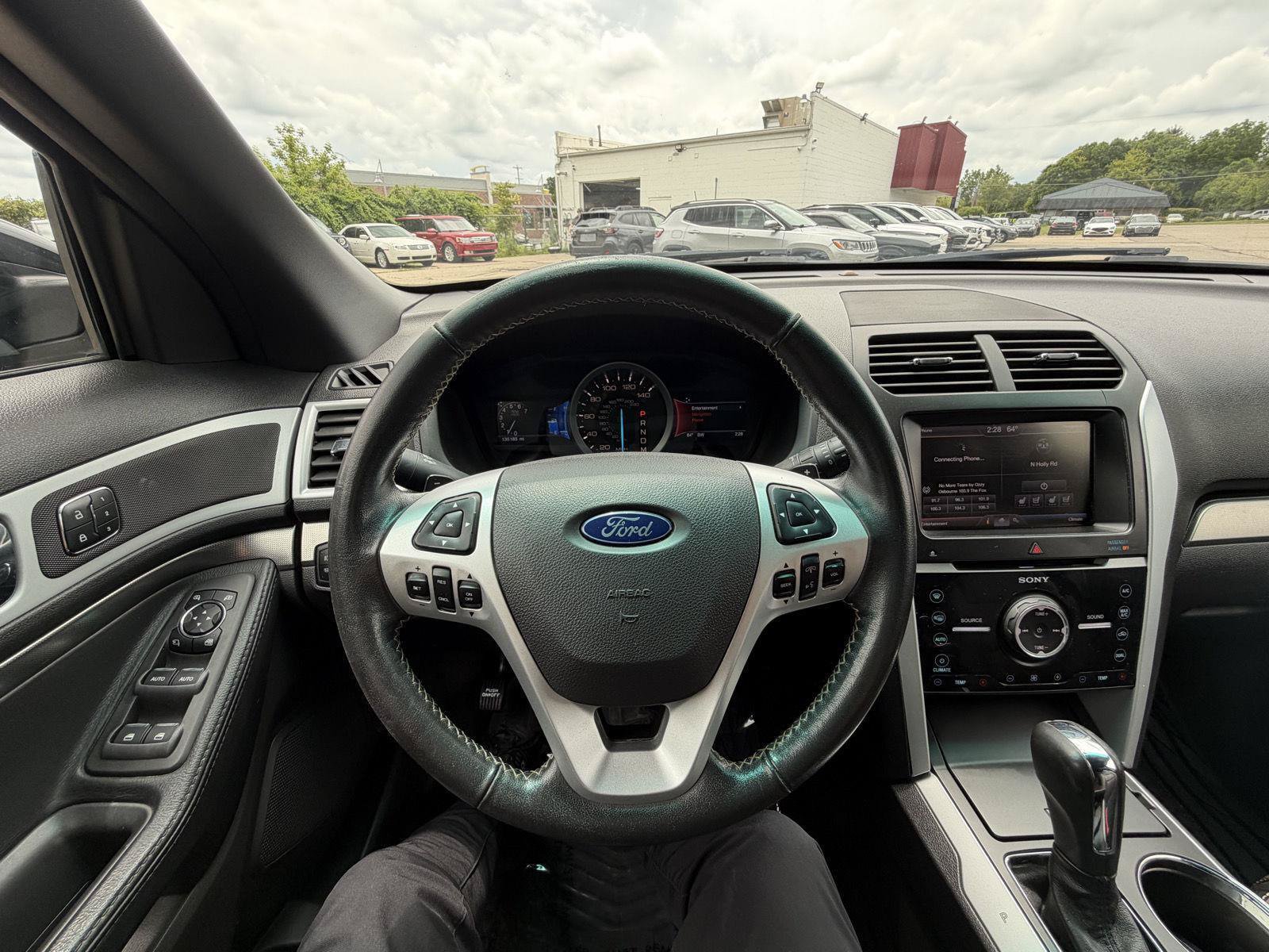 Used 2014 Ford Explorer Sport w/ Equipment Group 401A AWD/4WD image 18