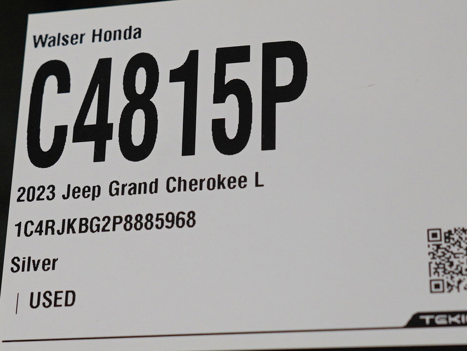 Used 2023 Jeep Grand Cherokee L Limited w/ Luxury Tech Group II image 34