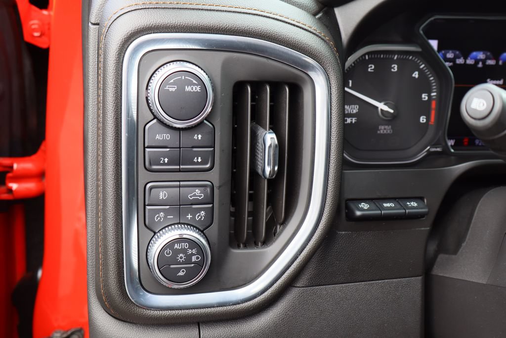 Certified 2021 GMC Sierra 1500 AT4 w/ AT4 Value Package AWD/4WD image 12