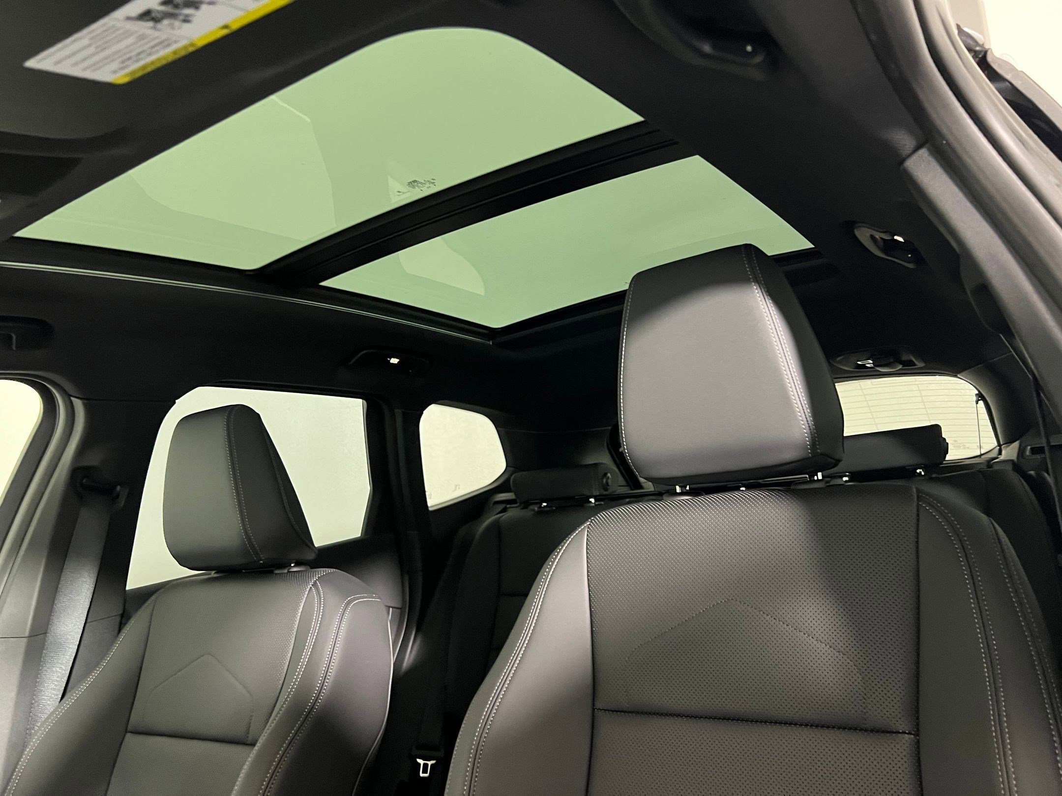 Used 2025 BMW X1 xDrive28i w/ Technology Package image 15