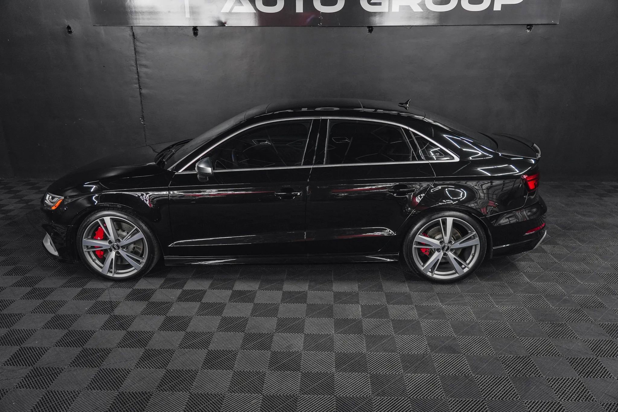Used 2020 Audi RS 3 w/ Navigation Package image 28