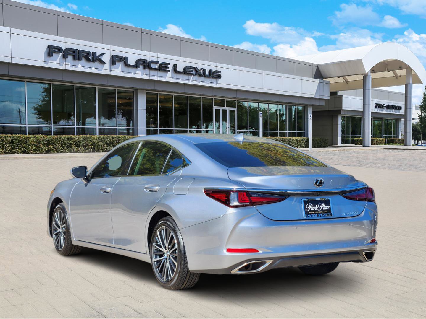 New 2025 Lexus ES 350 w/ Premium Package image 4