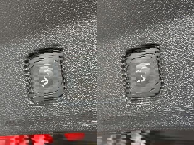 Used 2016 Ford Explorer XLT w/ Equipment Group 202A image 11