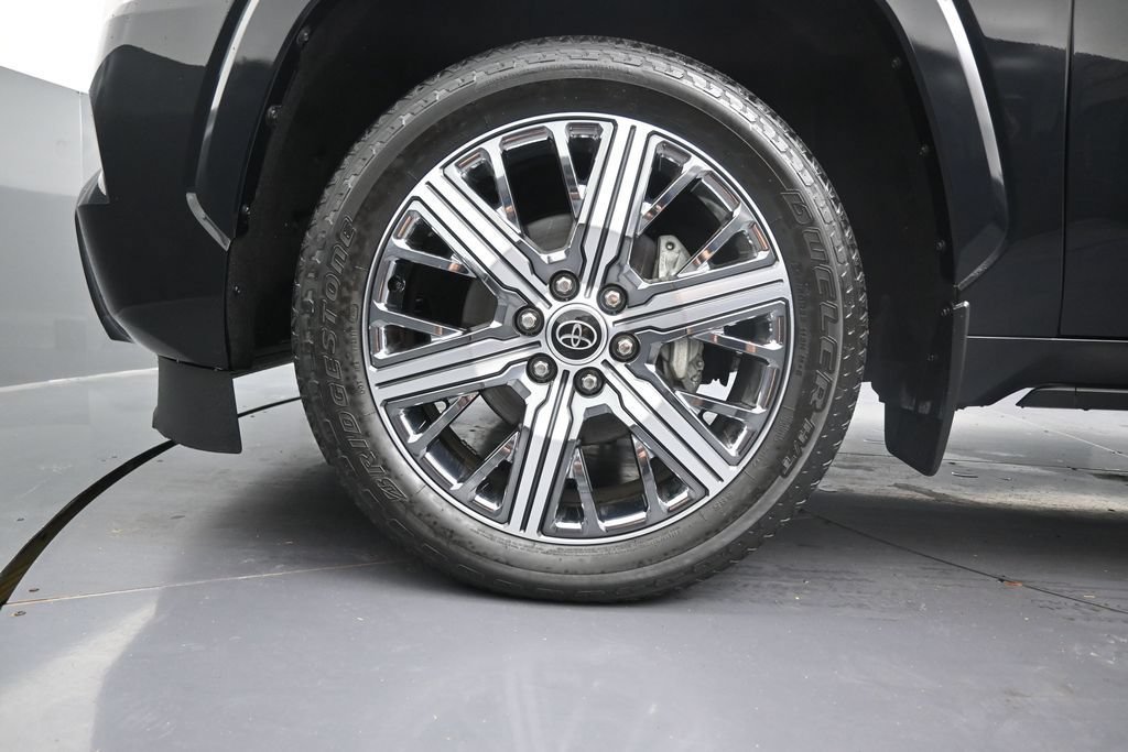 Used 2024 Toyota Sequoia Capstone AWD/4WD image 14