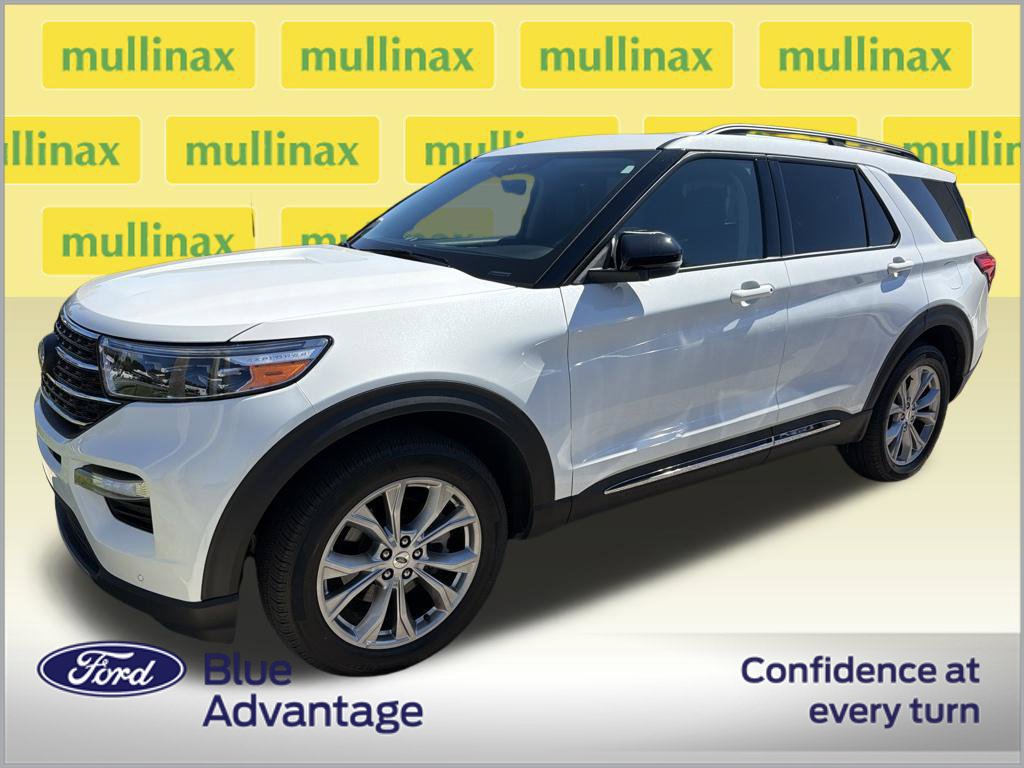 Certified 2023 Ford Explorer XLT w/ Equipment Group 202A AWD/4WD image 2