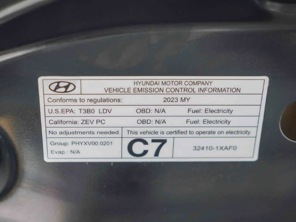 Used 2023 Hyundai Ioniq 6 SEL RWD image 28
