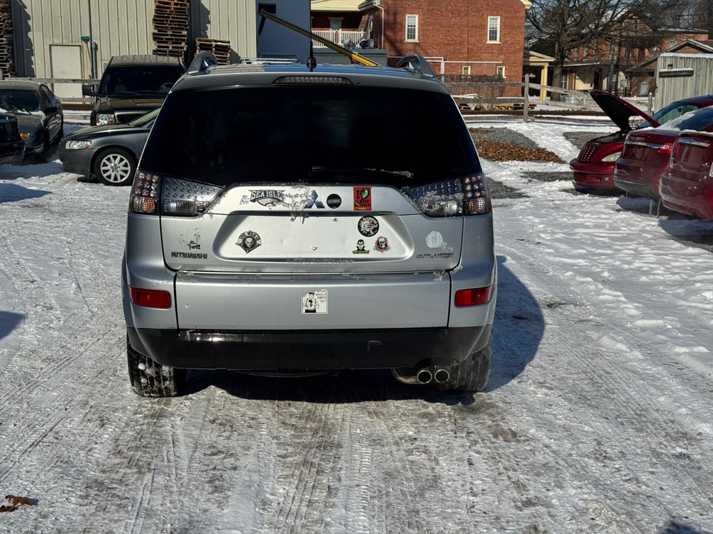 Used 2007 Mitsubishi Outlander XLS AWD/4WD image 5