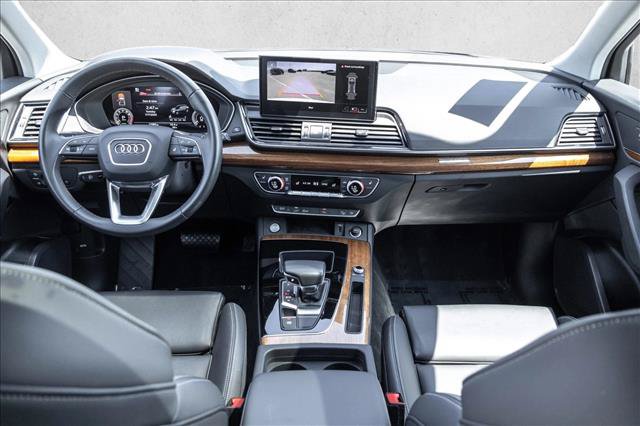 Used 2023 Audi Q5 e Premium w/ Convenience Package AWD/4WD image 20