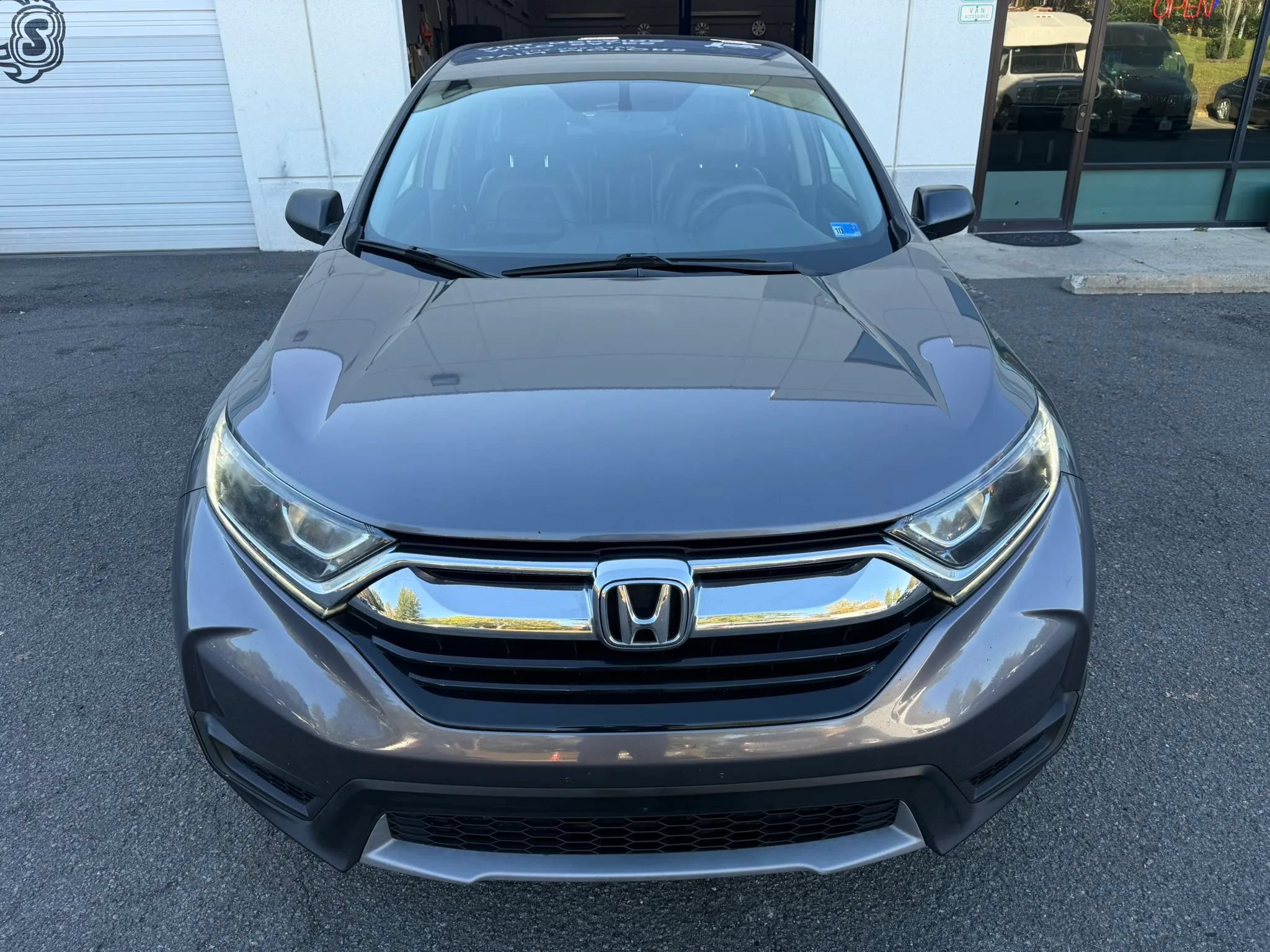 Used 2018 Honda CR-V LX image 7