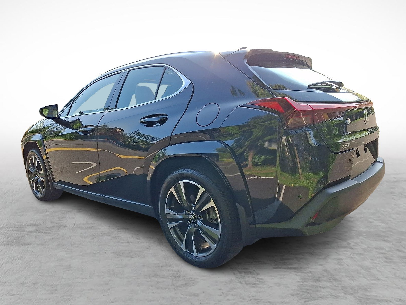 Certified 2023 Lexus UX 250h AWD w/ Premium Package image 4