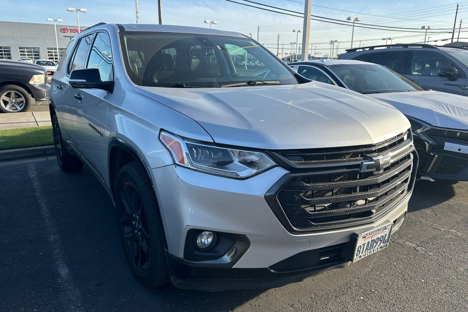 Used 2020 Chevrolet Traverse Premier w/ Redline Edition image 2