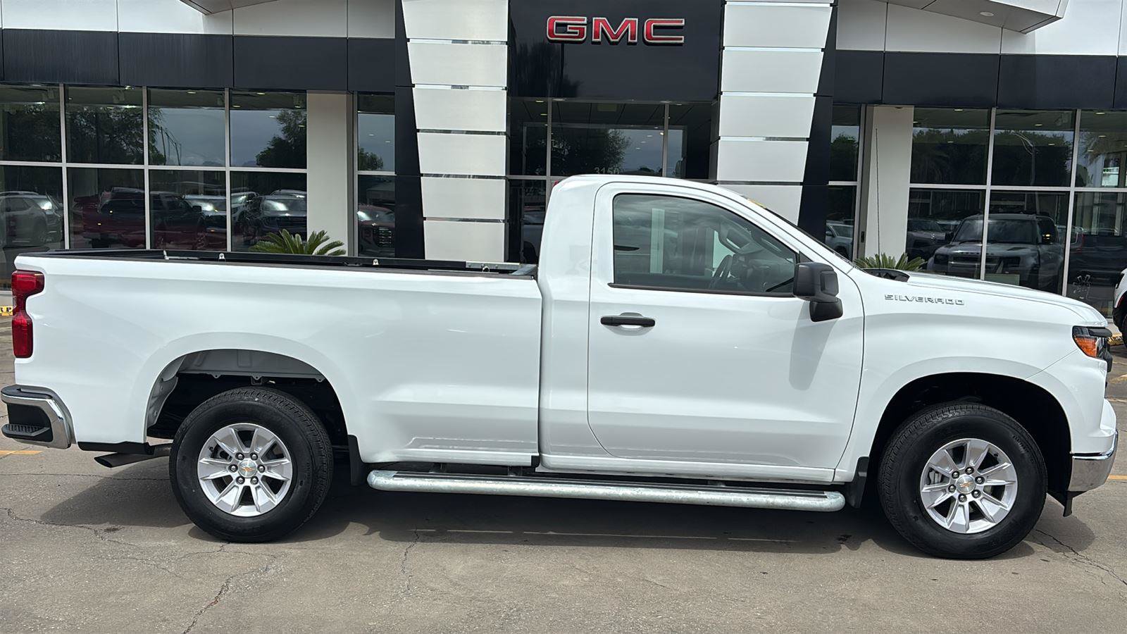 Certified 2025 Chevrolet Silverado 1500 W/T RWD image 9