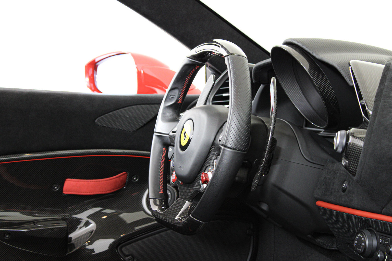 Certified 2019 Ferrari 488 Pista Spider RWD image 34