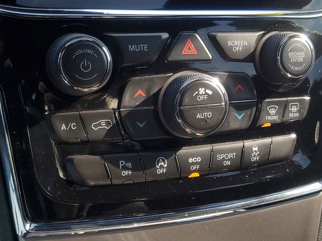 Used 2019 Jeep Grand Cherokee Altitude image 24