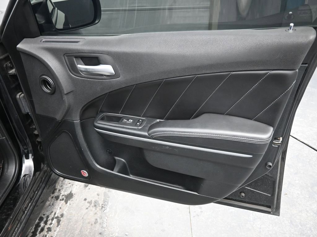 Used 2018 Dodge Charger R/T Scat Pack w/ Dynamics Package image 29