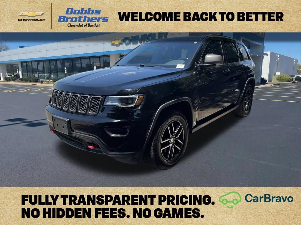 Used 2018 Jeep Grand Cherokee Trailhawk w/ Trailhawk Luxury Group AWD/4WD image 3