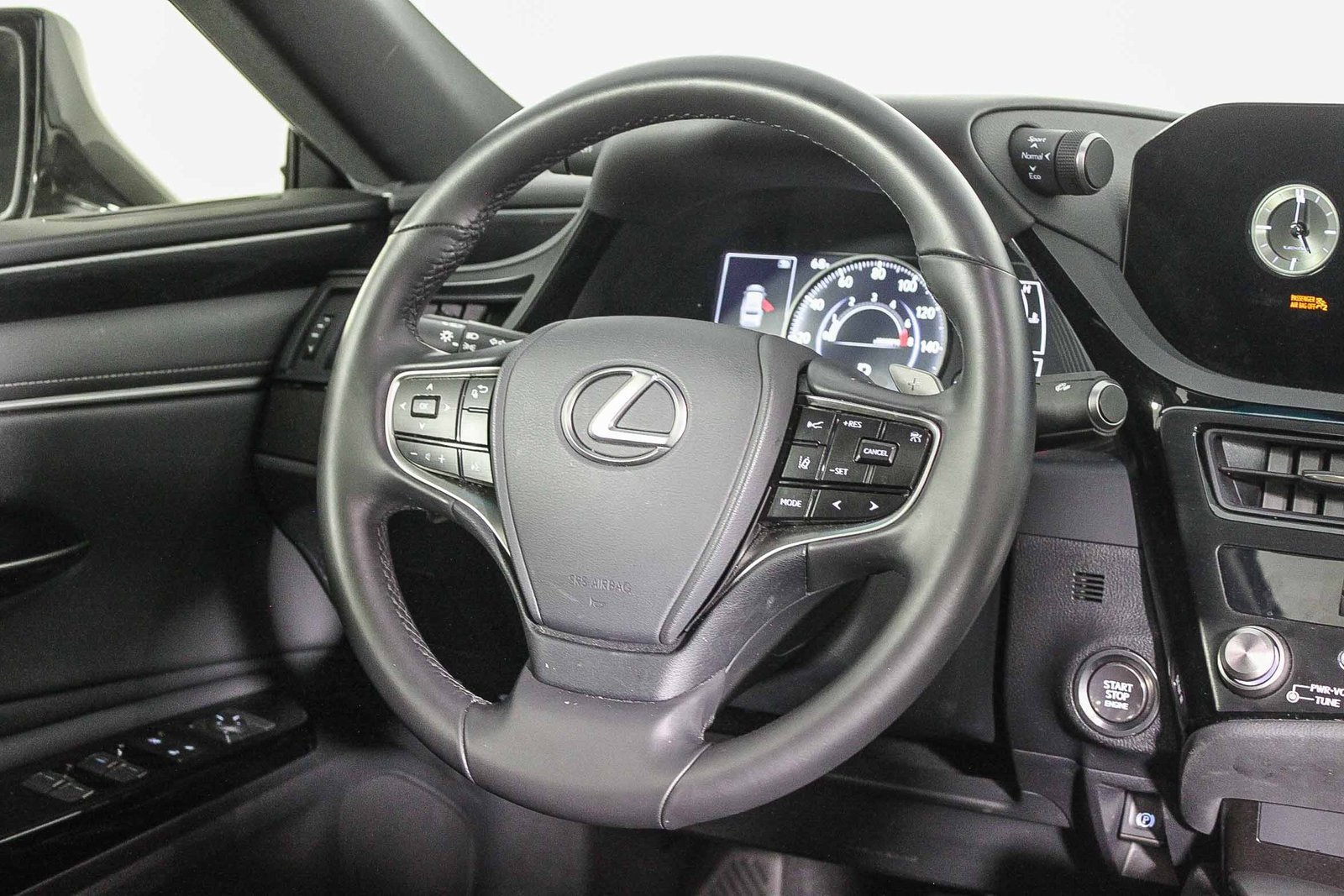 Used 2025 Lexus ES 350 image 16
