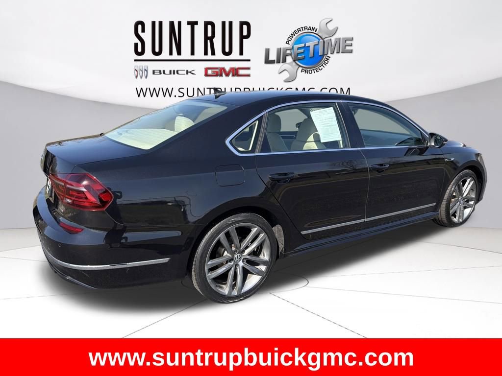 Used 2019 Volkswagen Passat 2.0T SE R-Line image 5
