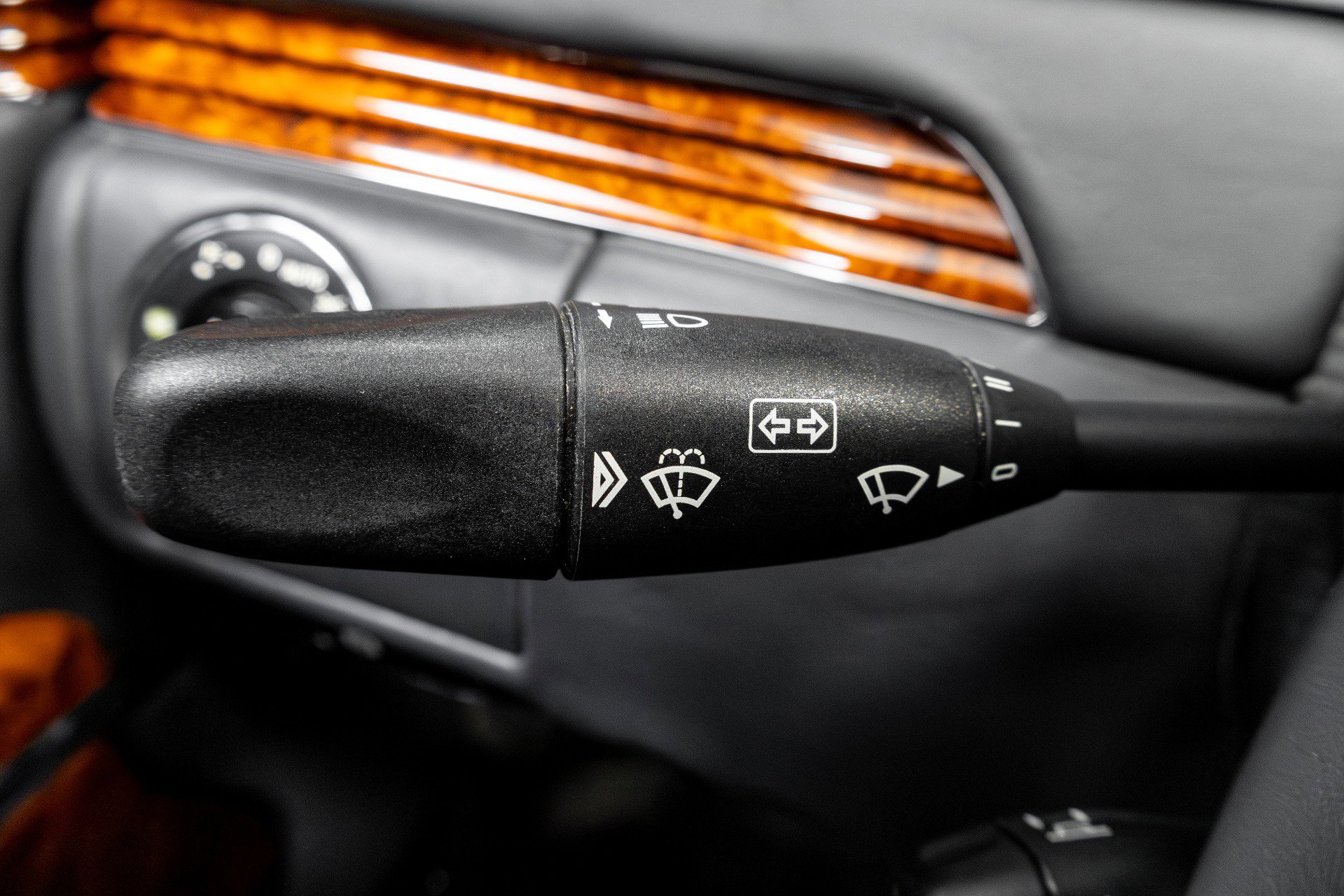 Used 2004 Maybach 57 image 77