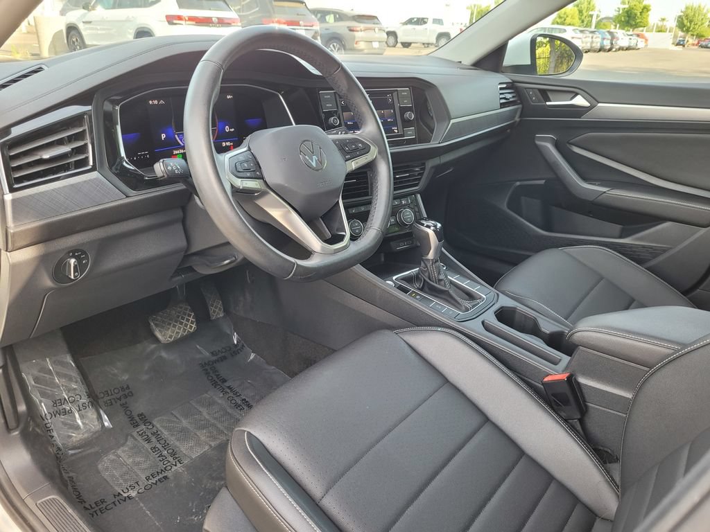Used 2022 Volkswagen Jetta SE FWD image 11