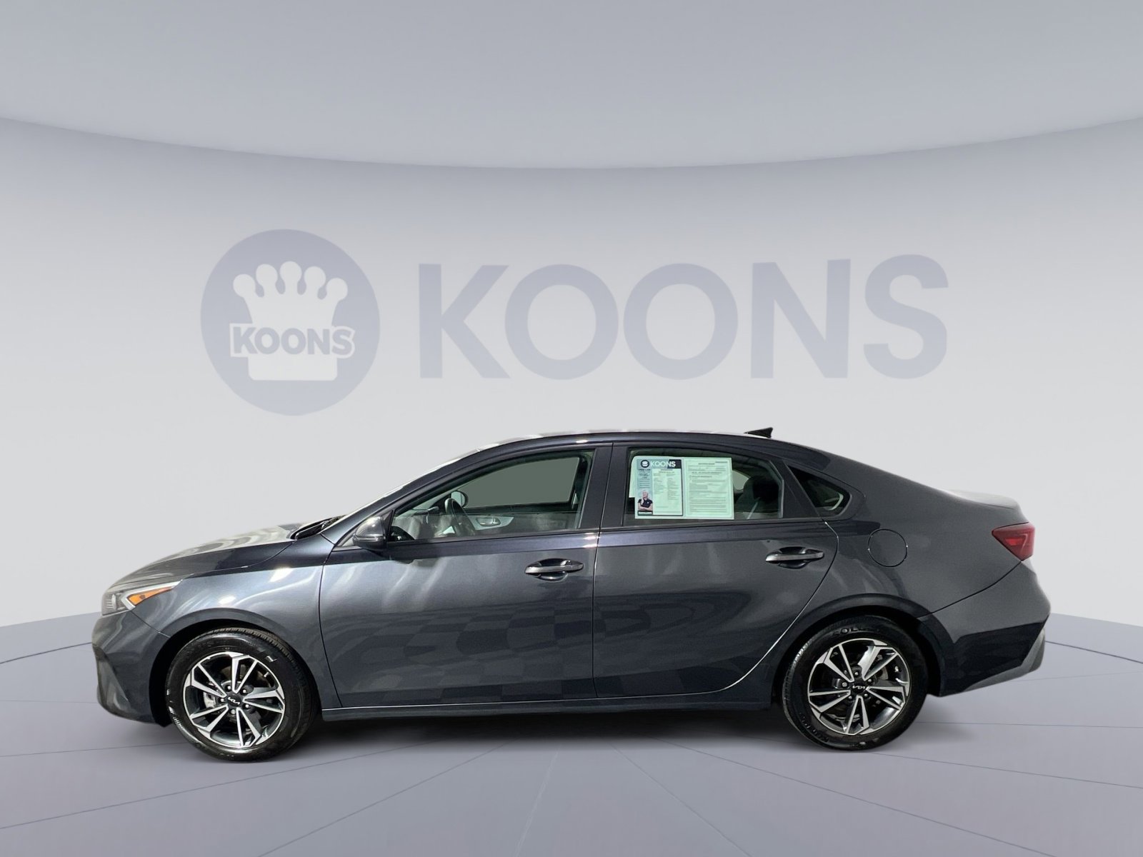 Used 2023 Kia Forte LXS w/ LXS Technology Package image 2