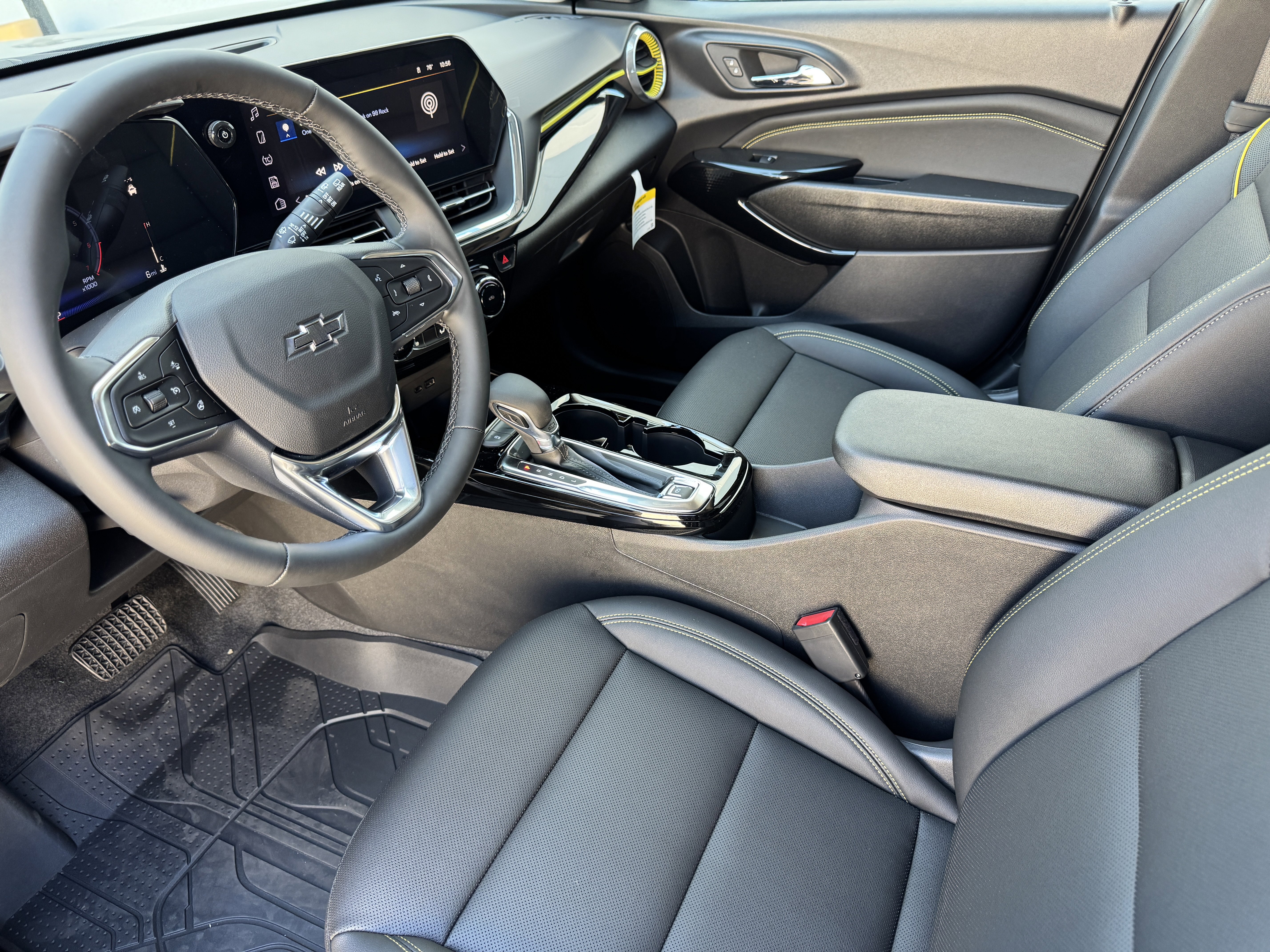 New 2025 Chevrolet Trax ACTIV w/ Driver Confidence Package image 8