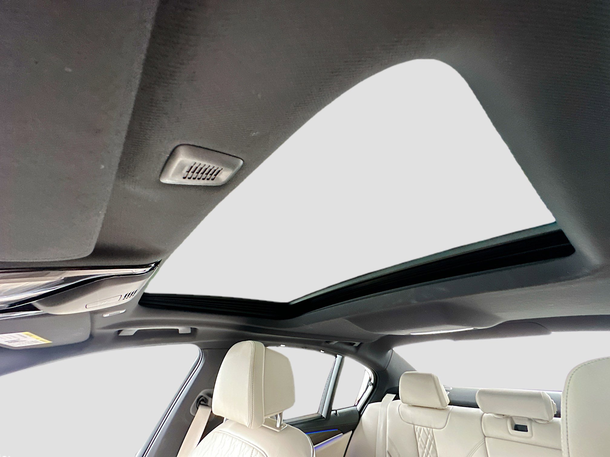 Certified 2023 BMW M550i xDrive w/ Dynamic Handling Package image 23