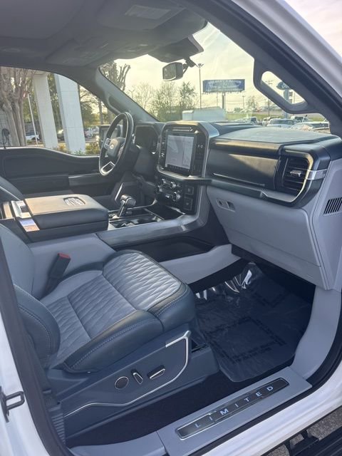 Used 2023 Ford F150 Limited image 12