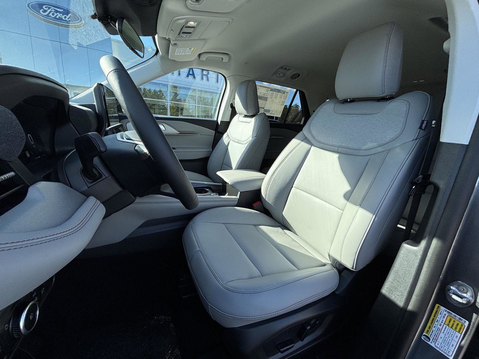New 2026 Ford Explorer Active image 13