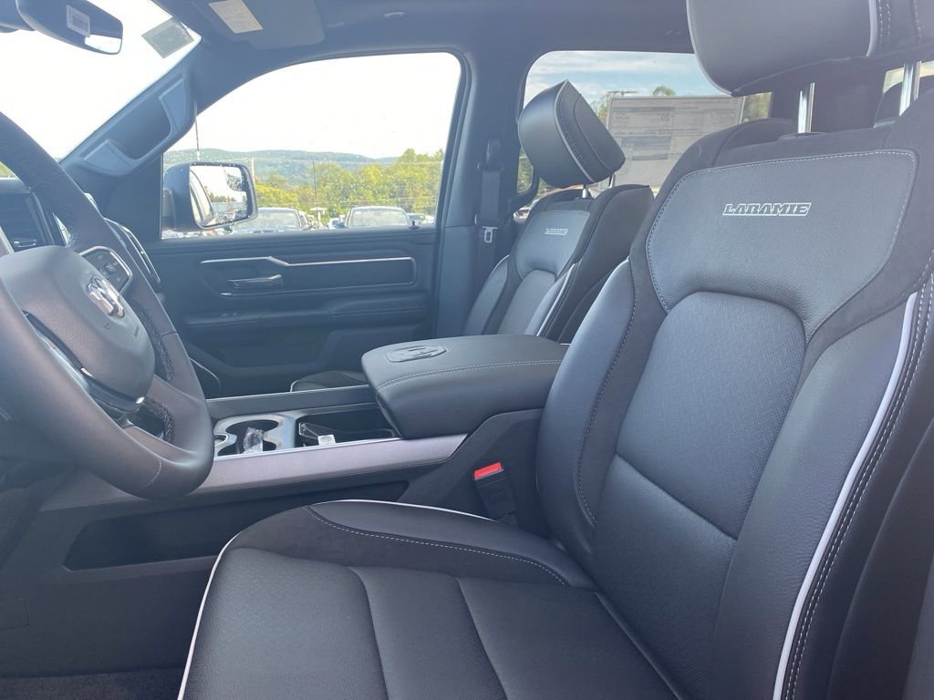New 2026 RAM 1500 Laramie w/ Sport Appearance Package image 21