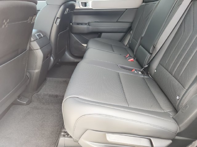 New 2027 Hyundai Santa Fe SEL FWD image 31