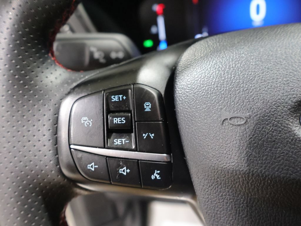 Used 2024 Ford Escape ST-Line w/ Tech Pack #1 AWD/4WD image 31