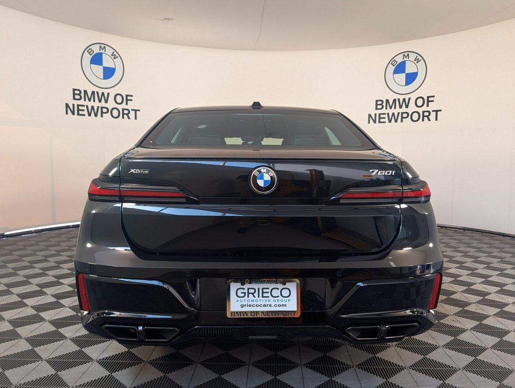New 2026 BMW 760i xDrive image 7