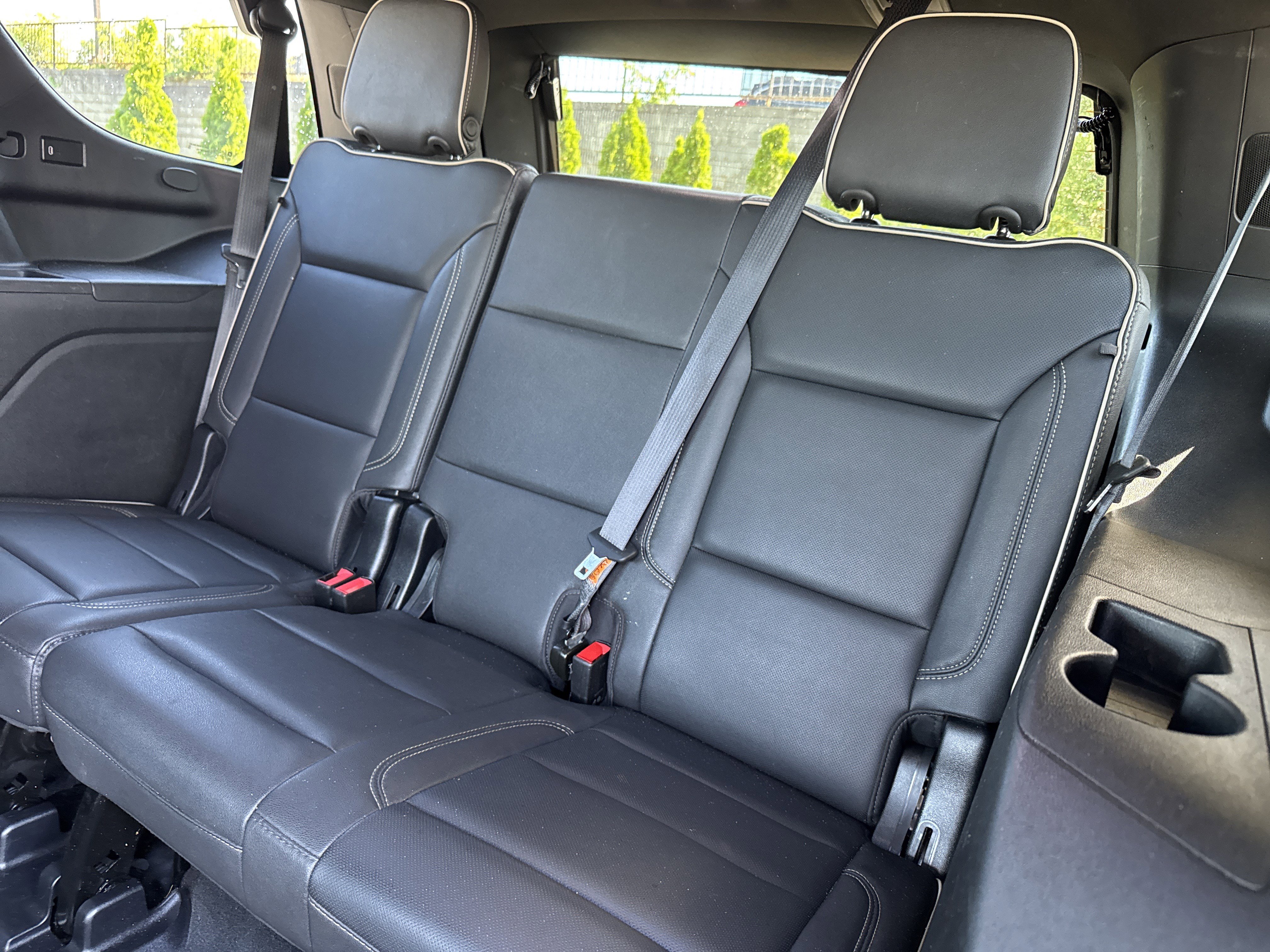 Used 2023 Chevrolet Tahoe Premier AWD/4WD image 32