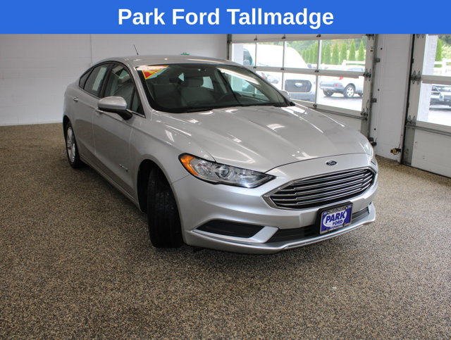 Used 2018 Ford Fusion S FWD image 8