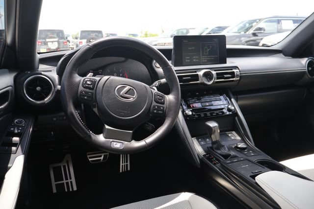 Used 2022 Lexus IS 350 F Sport w/ Accessory Package RWD image 9