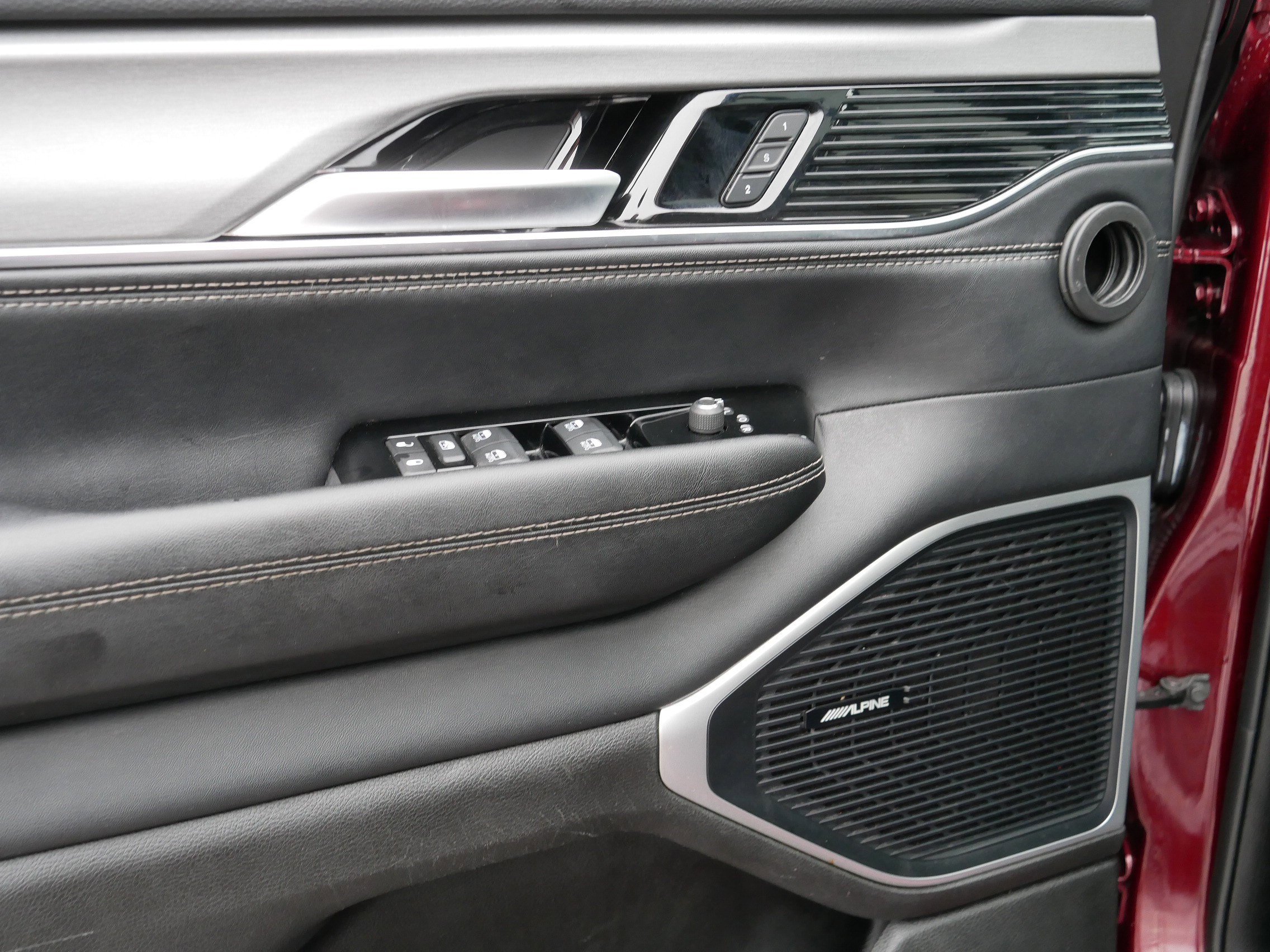 Certified 2024 Jeep Wagoneer Series II w/ Convenience Group I image 19