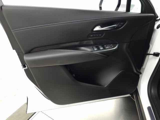 Used 2024 Cadillac XT4 Sport image 9