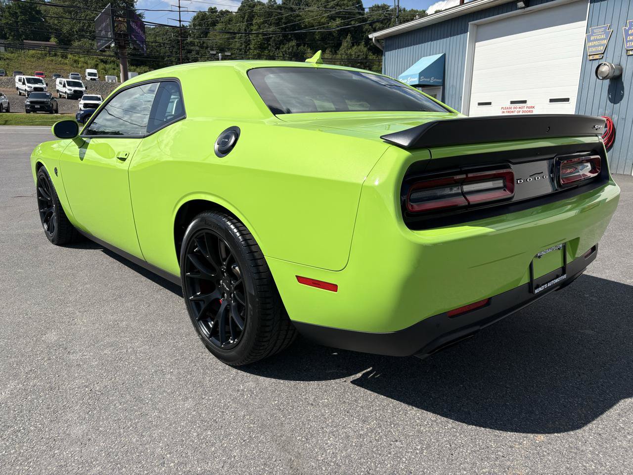 Used 2015 Dodge Challenger SRT Hellcat RWD image 3