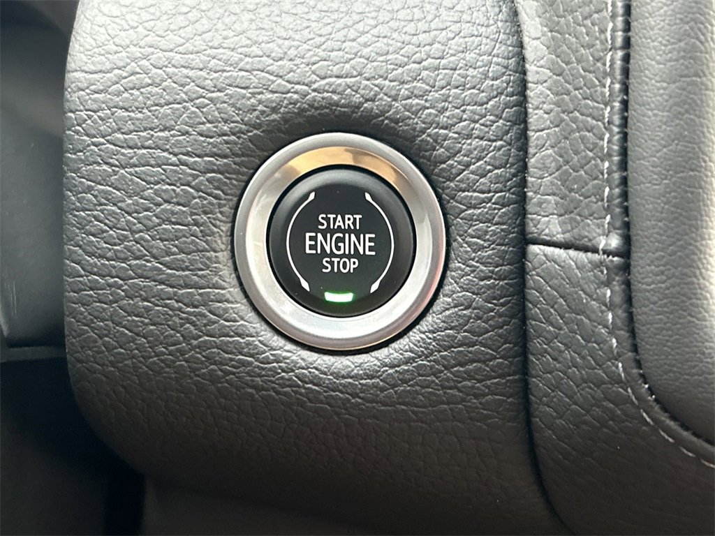 Used 2022 GMC Yukon Denali image 36